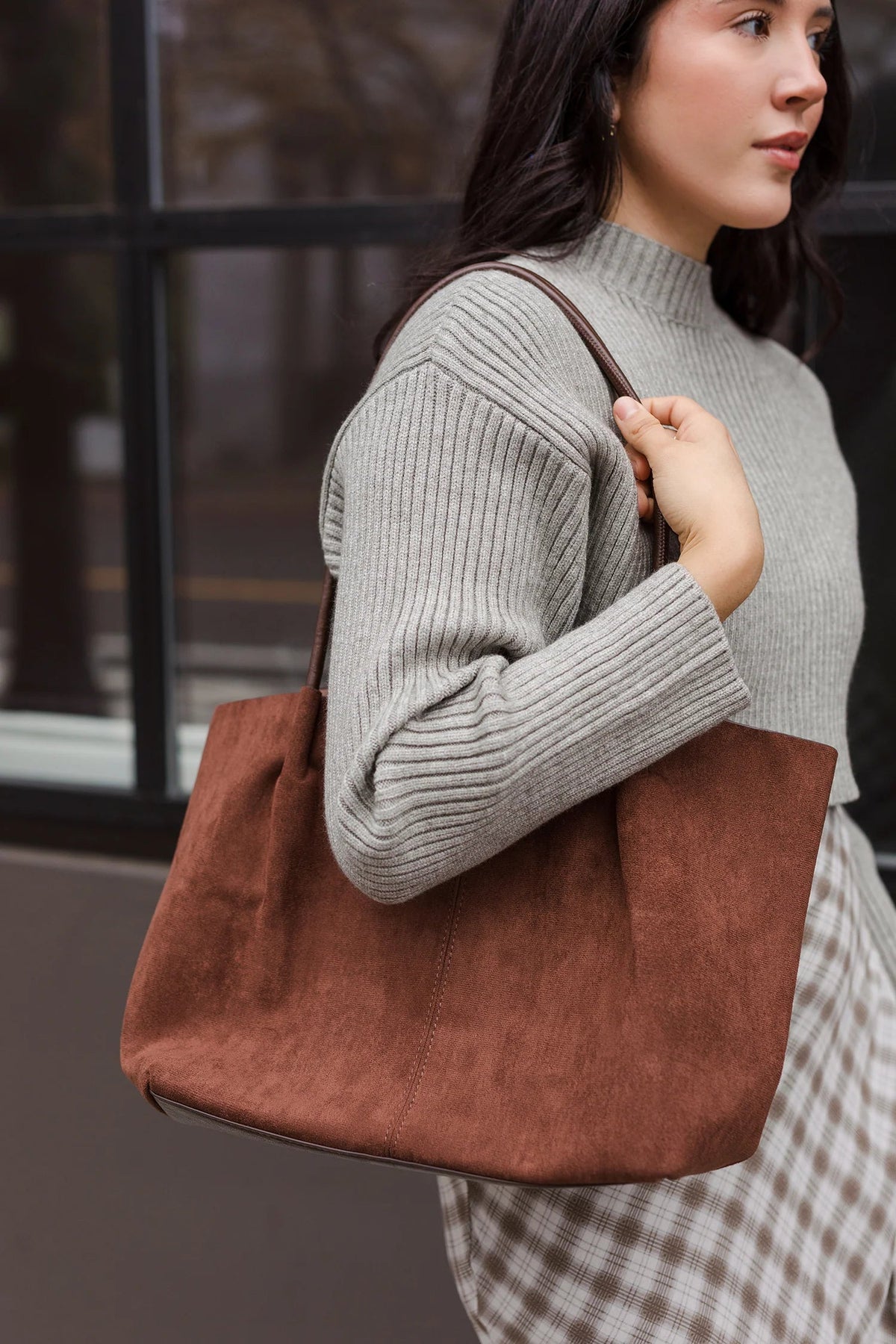 Cheska műsuede shopper táska zsebbel