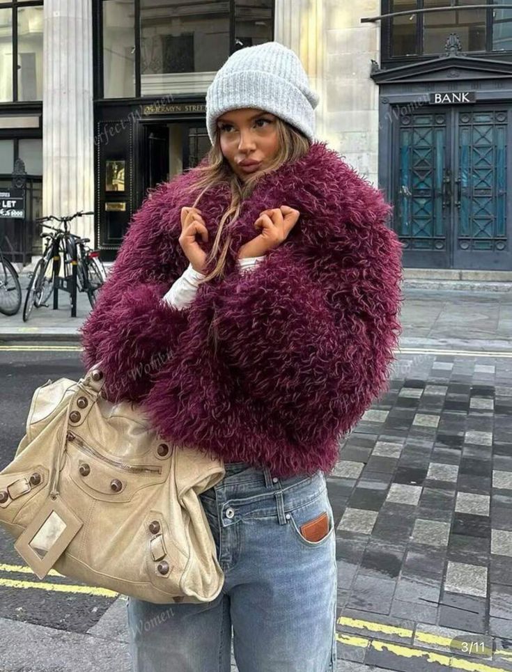 SOERA Reese Short Faux Fur Coat in Burgundy